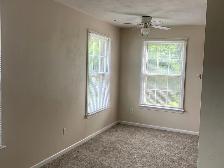 2606 Baltic Ave #201 — Photo 4