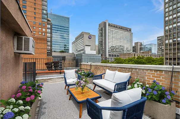 Rented by Brown Harris Stevens | media 4