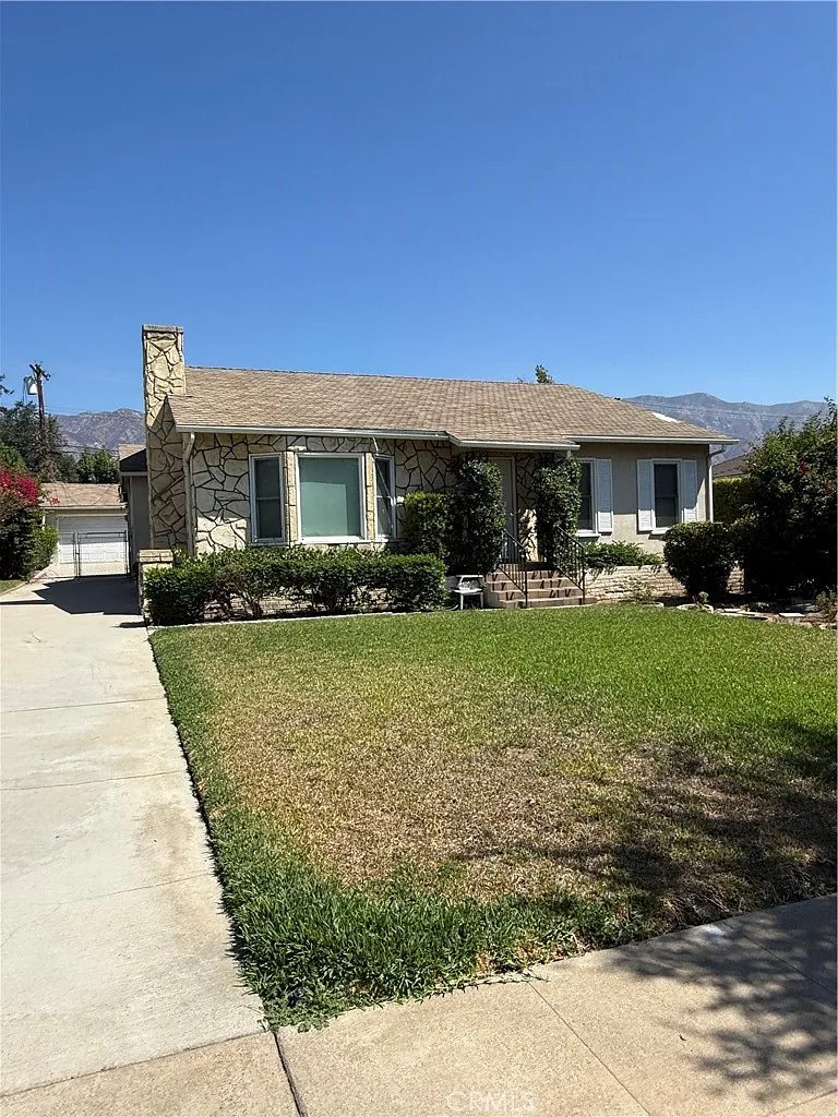 3 bed, 1736 sqft, $4,500 — Photo 1