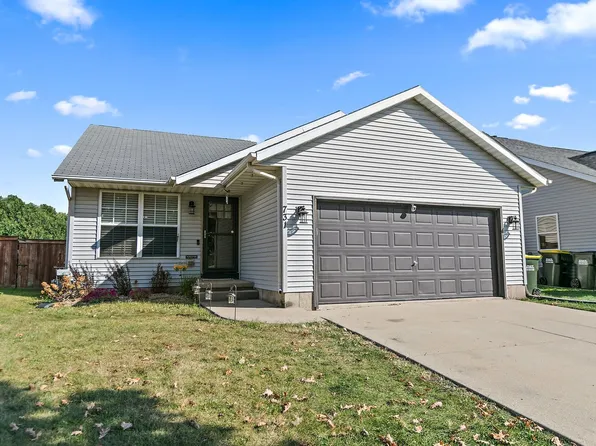 731 Redwood Ct, Genoa, IL 60135