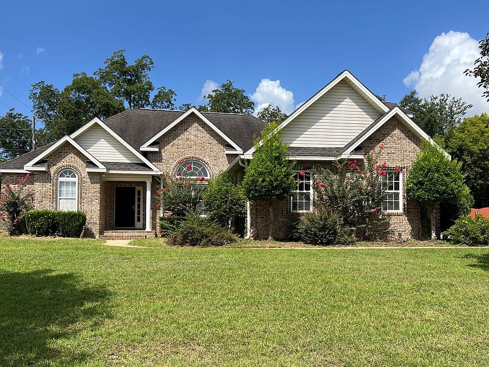 1st image of 101 Mallards Landing Dr