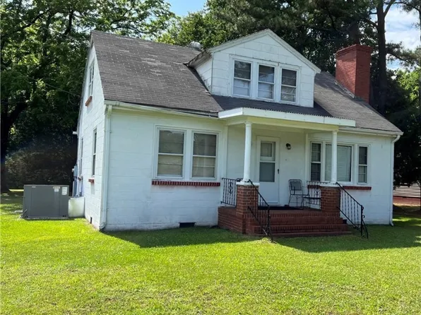 5254 Buckley Hall Rd, Cobbs Creek, VA 23035