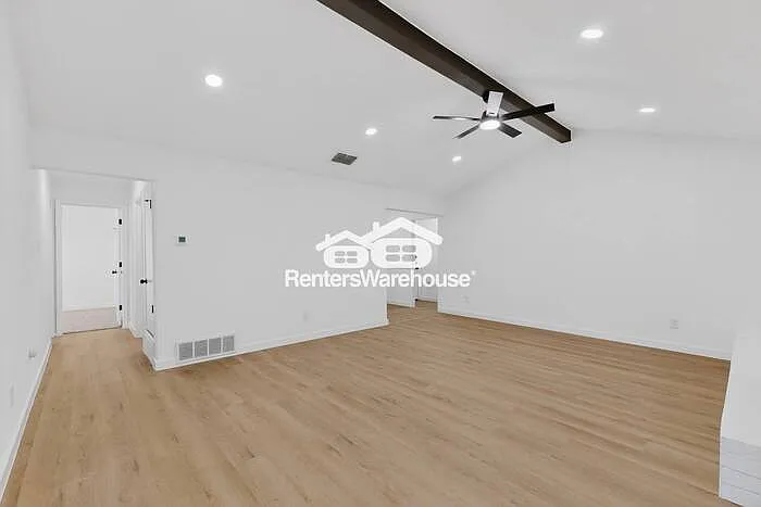6529 Blue Grass Dr — Photo 8