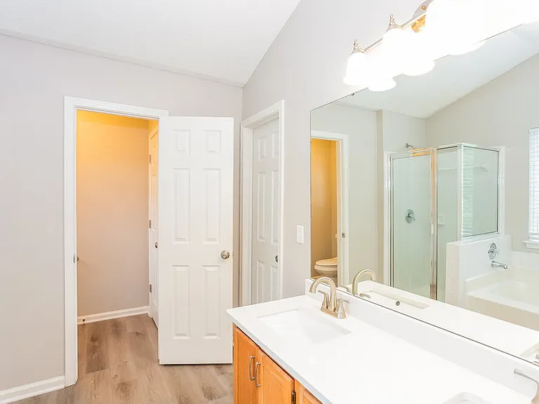 219 Forest Pond Rd — Photo 12