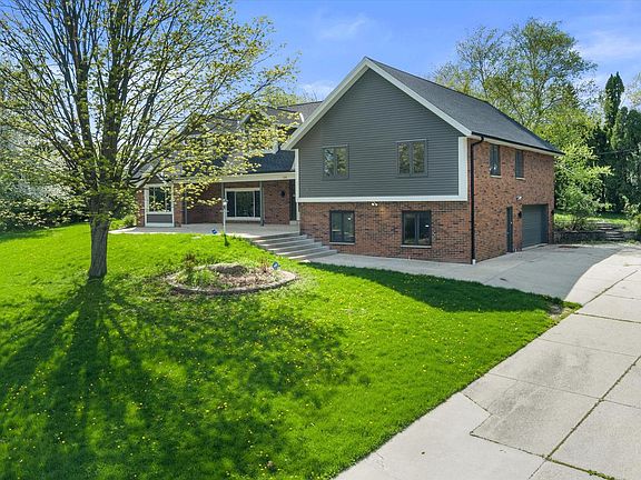 2nd image of 2003 S Valley Spring DRIVE