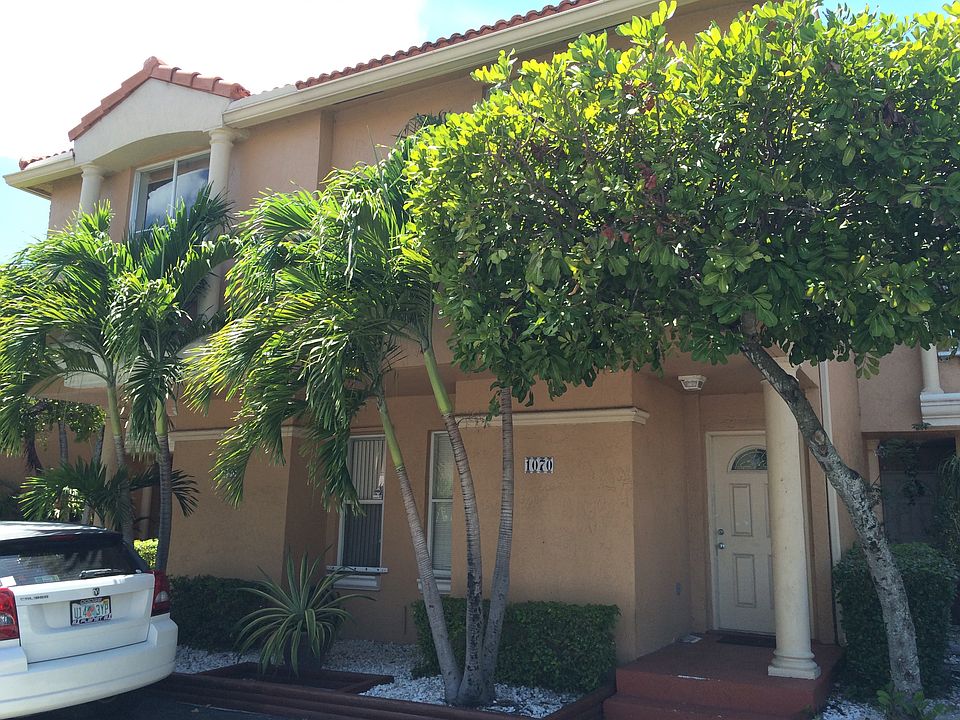 1st image of 1070 NW 123rd Ct