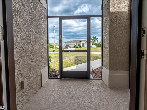 3rd image of 1513 NE 43rd Terrace Cpe