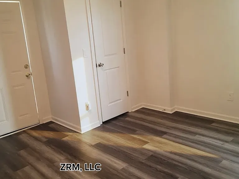 973 Ira St SW — Photo 6