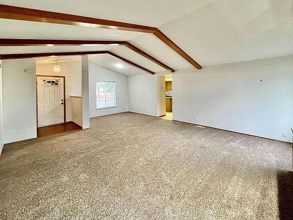 4th image of 592 Gilia Pl