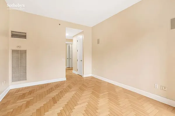 Sold by Sotheby's International Realty | media 9