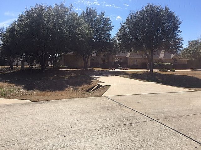 1st image of 4565 Mahogany Ln