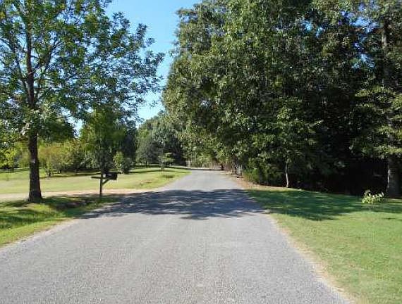 2nd image of 1225 Nanney Rd