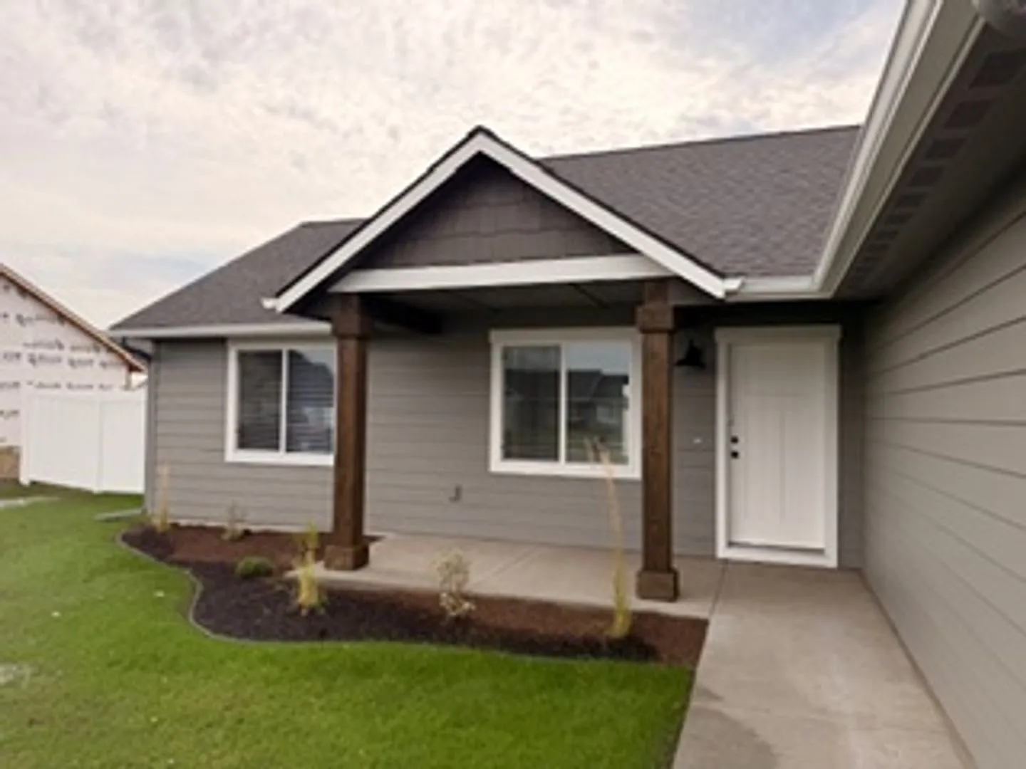 Beautiful New Construction! — Photo 2