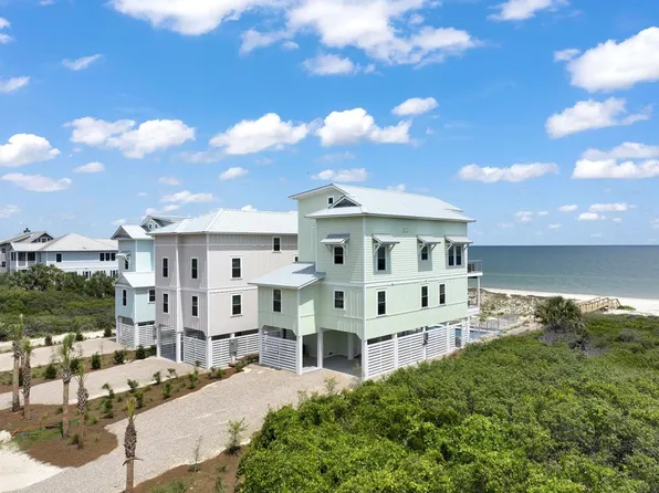 1518 Gulfview St, Eastpoint, FL 32328