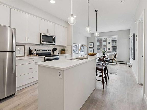 2nd image of 655 N Shawnee Sq SW #201