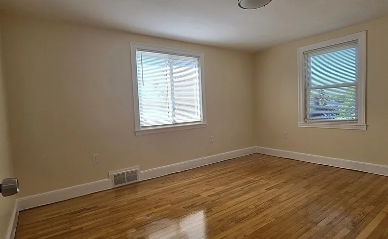 84 Gladeside Ave #2 — Photo 11