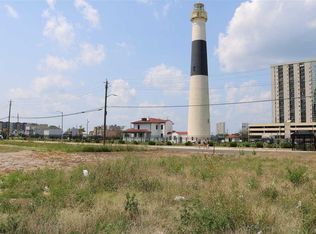 326 Pacific Ave, Atlantic City, NJ 08401
