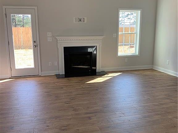 2nd image of 543 Weston Woods St
