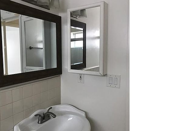 5th image of 3562 Mentone Ave APT 8