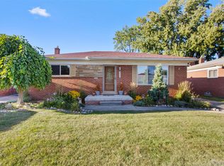 18575 Michael Ave, Eastpointe, MI 48021