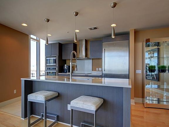 4th image of 175 1st St S APT 3002