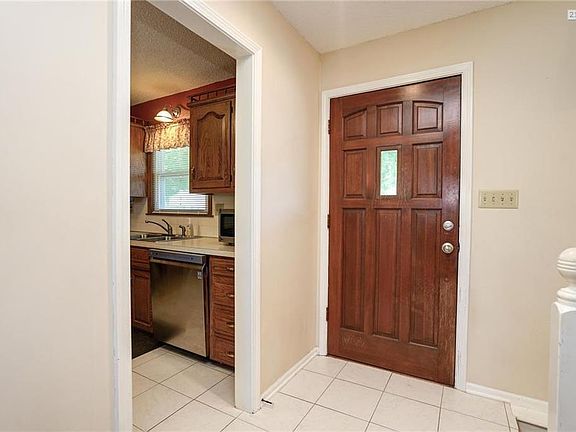 4th image of 317 NE Corsicana St