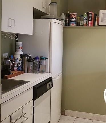 3rd image of 125 Edward St APT 1H