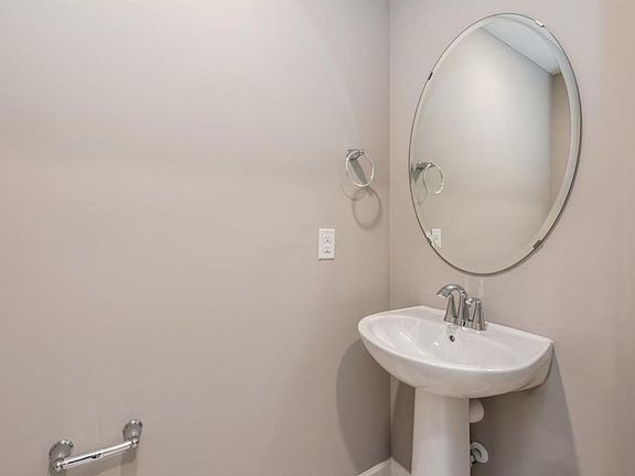 5th image of 10634 Weston Way N