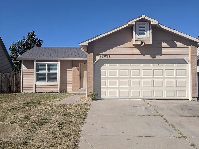 14492 E 47th Ave — Photo 1