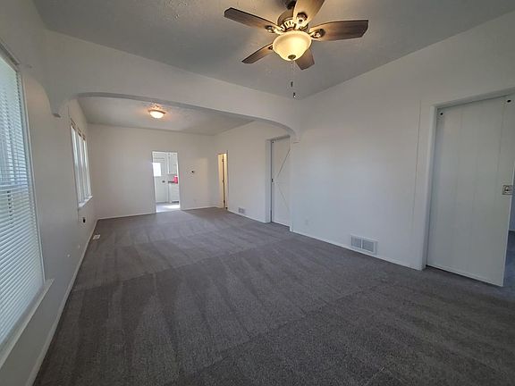 3rd image of 1415 W 3rd St