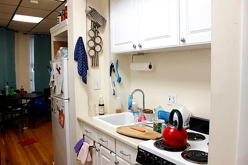 879 Beacon St #10 Photo 1