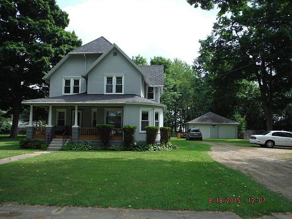 3rd image of 113 S Avenue B