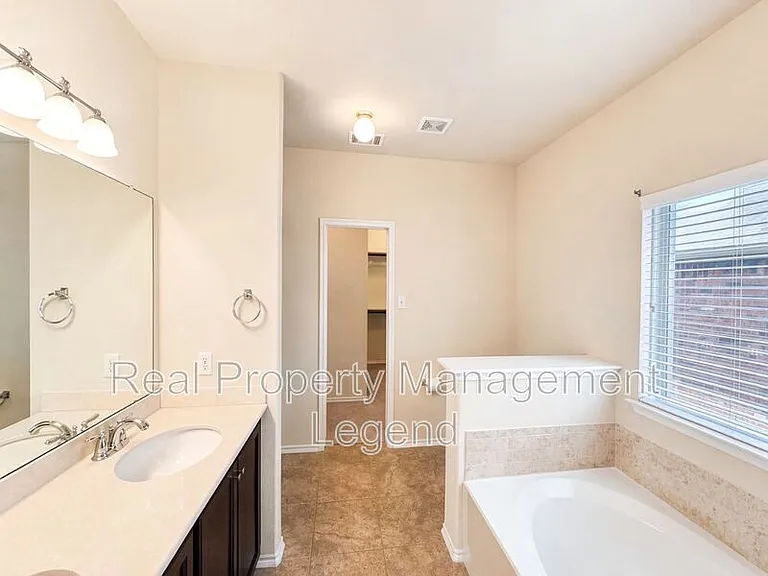 9929 Pronghorn Rd — Photo 21