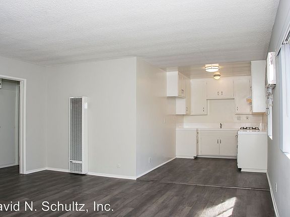 4th image of 734 E Mountain St APT 10