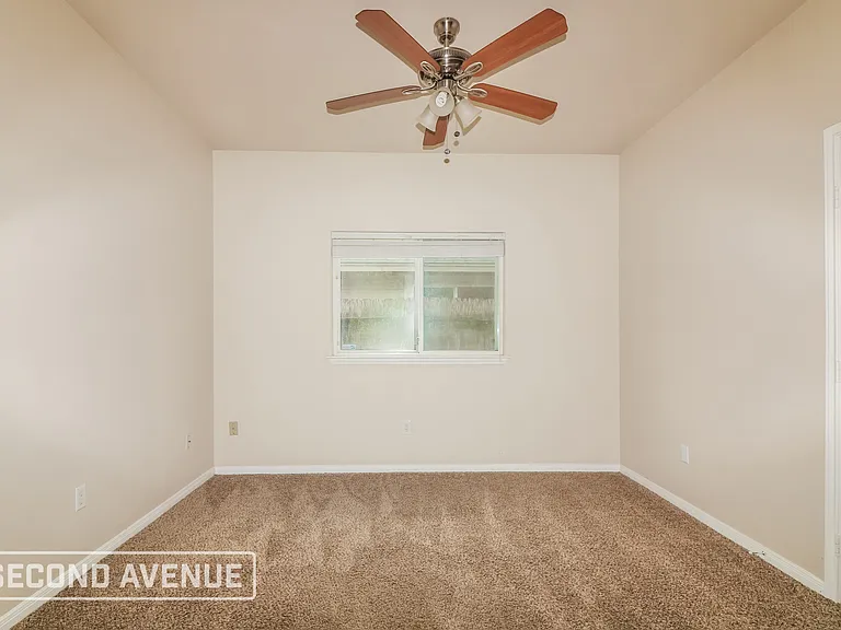 2613 Las Brisas St — Photo 11