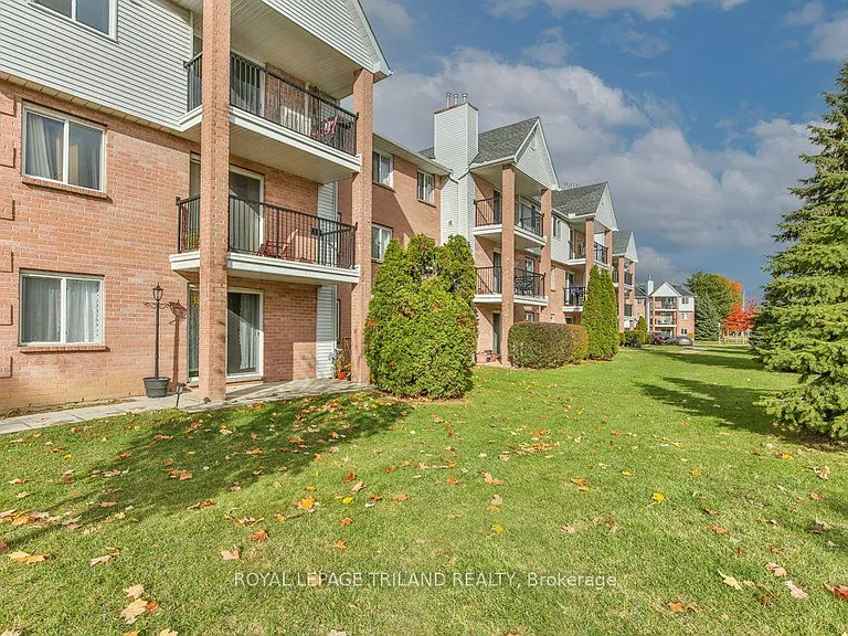 1096 Jalna Blvd #90 — Photo 31