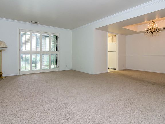 3rd image of 592 E Marshwood Ln #2F