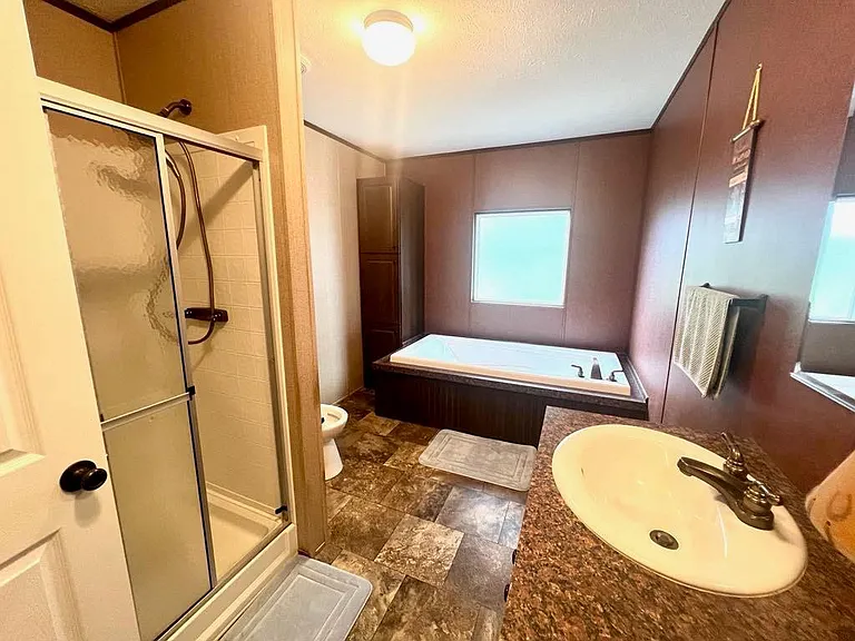 112 S Fitzwilliams Ln #B — Photo 9