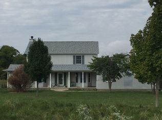 3349 Alvies Rd, Pawnee, IL 62558