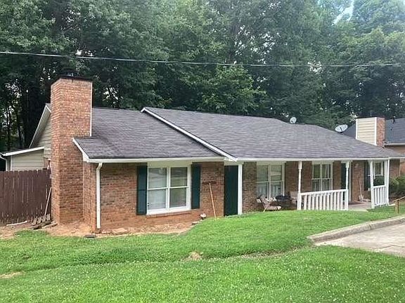 2nd image of 213 Forest Pl