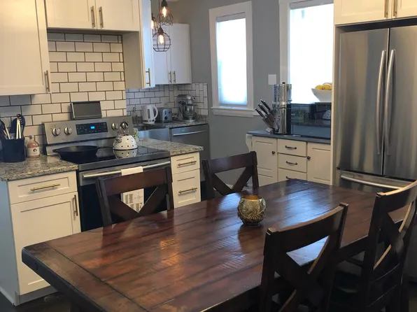 37 Cabot St APT 1, Salem, MA 01970