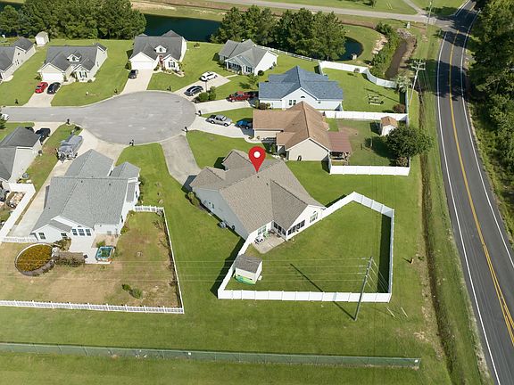 3rd image of 252 Hickory Springs Ct.