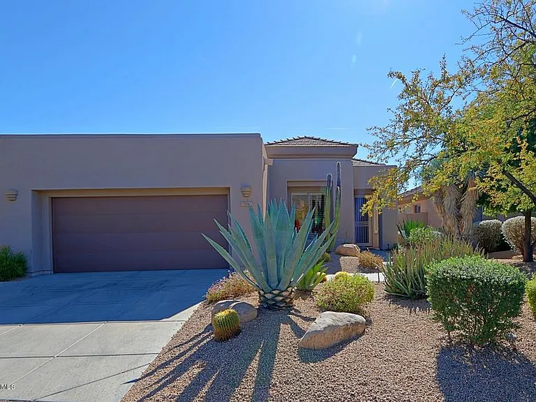 7125 E Canyon Wren Cir — Photo 1