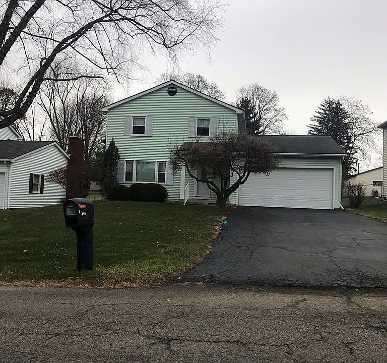 1st image of 459 W 5th St