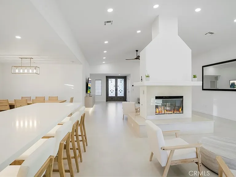68135 Tachevah Dr — Photo 14