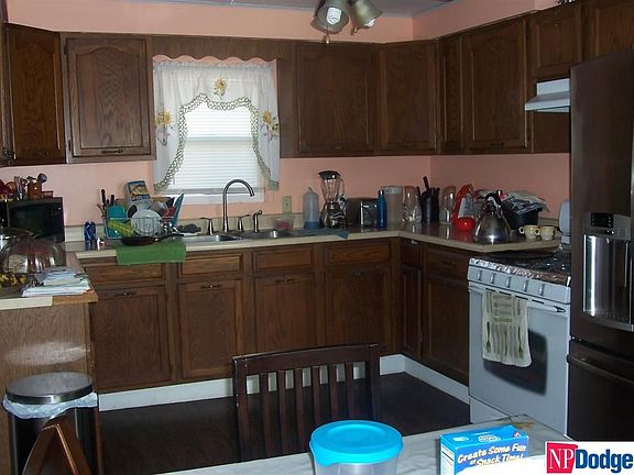 3rd image of 6511 S 32nd St