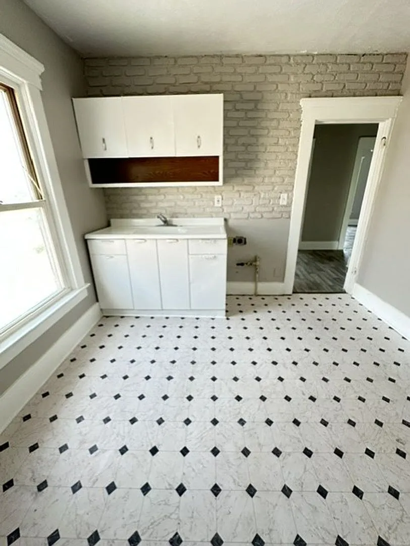 1257 East Erie Ave — Photo 3