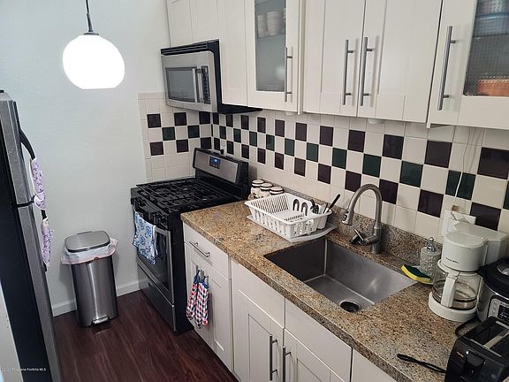 2nd image of 3030 Valle Vista Dr APT 22