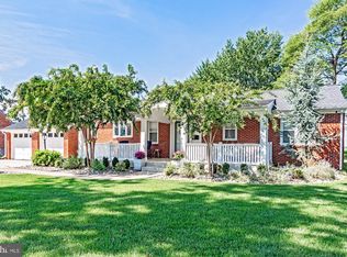 261 N River Dr, Pennsville, NJ 08070