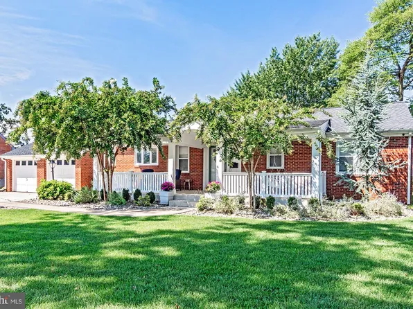 261 N River Dr, Pennsville, NJ 08070